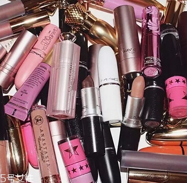 怎么選購韓國化妝品？女生化妝品必備清單