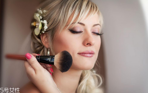 國(guó)產(chǎn)化妝品哪個(gè)牌子好？性價(jià)比和口碑都很好的化妝品