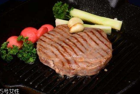 平底鍋可以煎牛排嗎 煎牛排小技巧 平底鍋可以煎牛排嗎 煎牛排小技巧