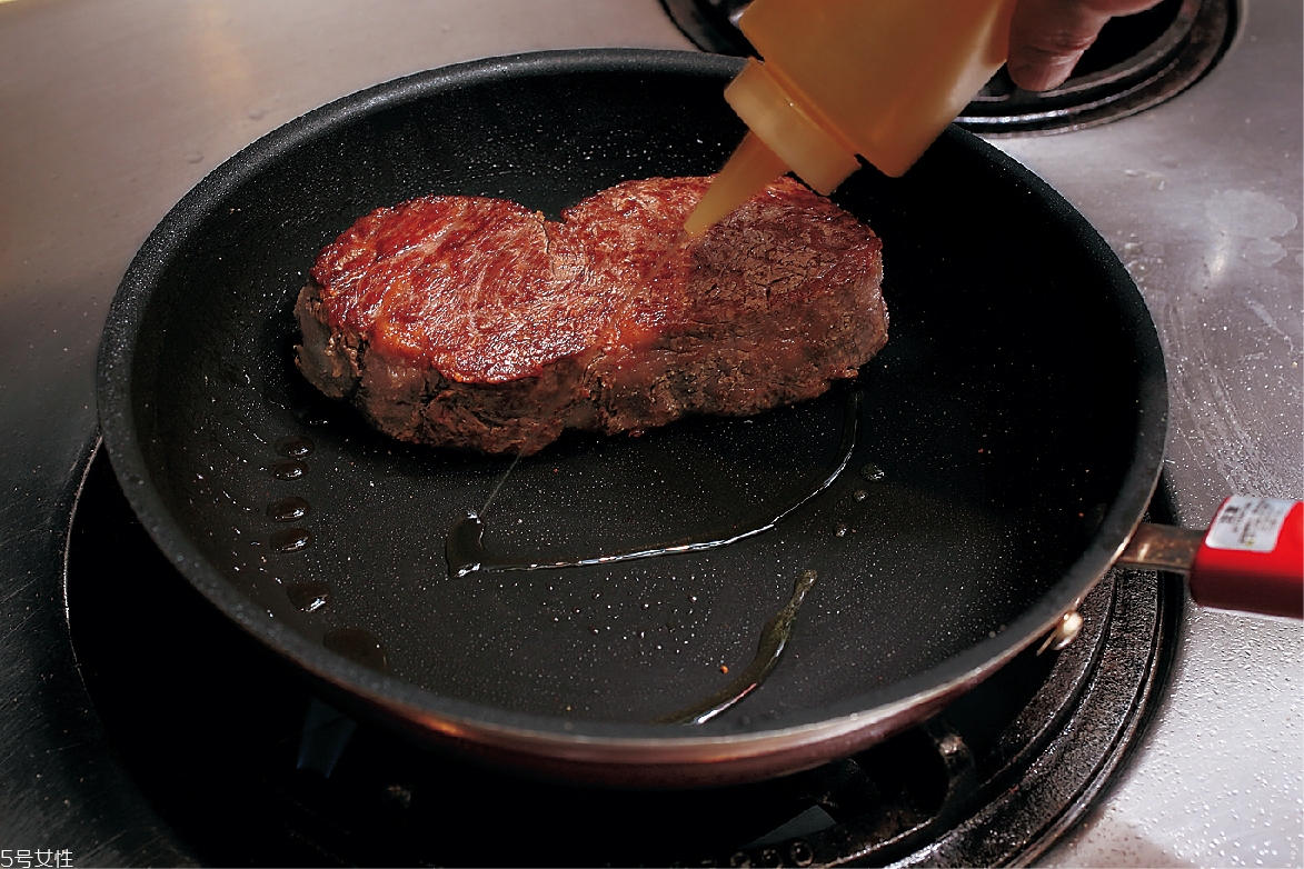 平底鍋怎么煎牛排 5個(gè)美味重點(diǎn) 平底鍋怎么煎牛排 5個(gè)美味重點(diǎn)