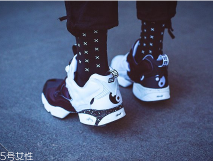 運(yùn)動(dòng)鞋氣墊咯吱的響怎么辦？可能是漏氣或者進(jìn)水了