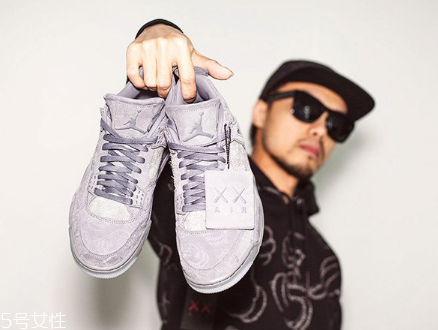 運(yùn)動(dòng)鞋前面磨腳怎么辦？巧用酒精來(lái)緩解