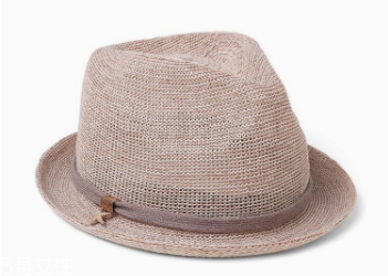 方臉戴什么帽子好看？戴上這三件你臉就不方了