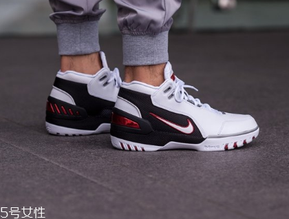 運(yùn)動(dòng)鞋網(wǎng)面修補(bǔ)多少錢？竟然這么便宜