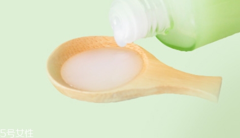 爽膚水要涂多少合適？來看看爽膚水的用量