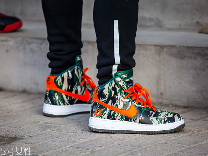 運(yùn)動鞋濕水怎么處理？濕水后要立即風(fēng)干