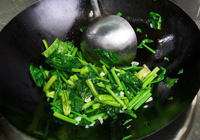 青菜怎么炒好吃又不變色 5種炒法好看又好吃 青菜怎么炒好吃又不變色 5種炒法好看又好吃