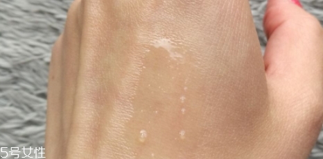 海藍(lán)之謎精華油怎么樣？海藍(lán)之謎精華油評(píng)測(cè)