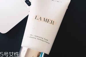 海藍(lán)之謎透潔面泡沫怎么用？璀璨凈透潔面泡沫