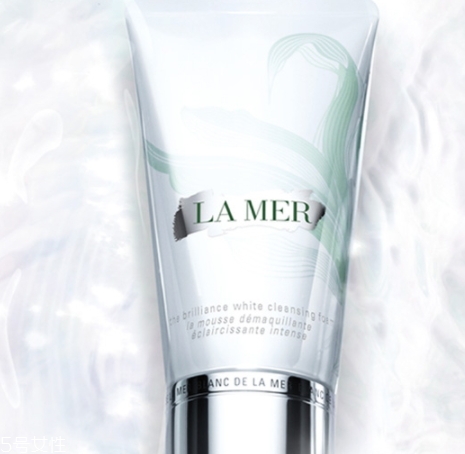 海藍(lán)之謎透潔面泡沫怎么用？璀璨凈透潔面泡沫