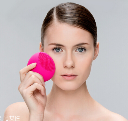 luna潔面儀可以天天用嗎？溫和清潔肌膚