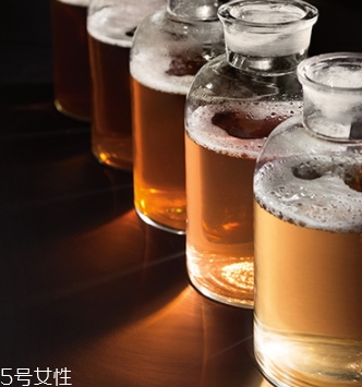 lamer海藍之謎潔面凝露怎么用？