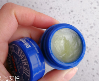 碧唇小藍(lán)罐怎么樣？滋潤效果超好