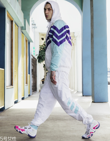 運動鞋里面臭如何清洗？運動鞋除臭小妙招