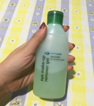 英國BOOTS小黃瓜卸妝水怎么用？干手干臉使用