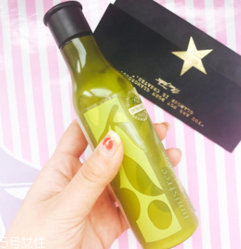 悅詩(shī)風(fēng)吟乳液為什么搓泥？吸收度一般