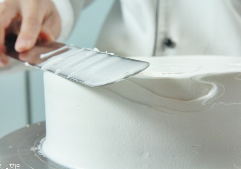 奶油怎么擠花 奶油擠花教程圖解 奶油怎么擠花 奶油擠花教程圖解