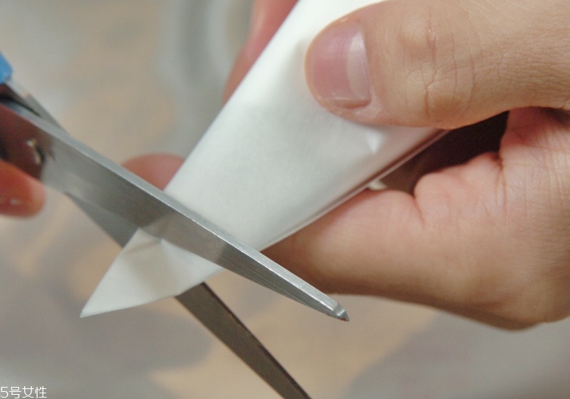 奶油怎么擠花 奶油擠花教程圖解 奶油怎么擠花 奶油擠花教程圖解