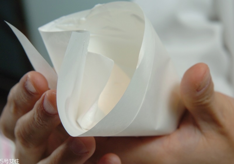 奶油怎么擠花 奶油擠花教程圖解 奶油怎么擠花 奶油擠花教程圖解