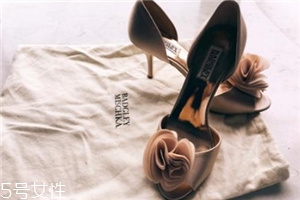 badgley mischka是什么牌子？高性價(jià)比婚鞋首選