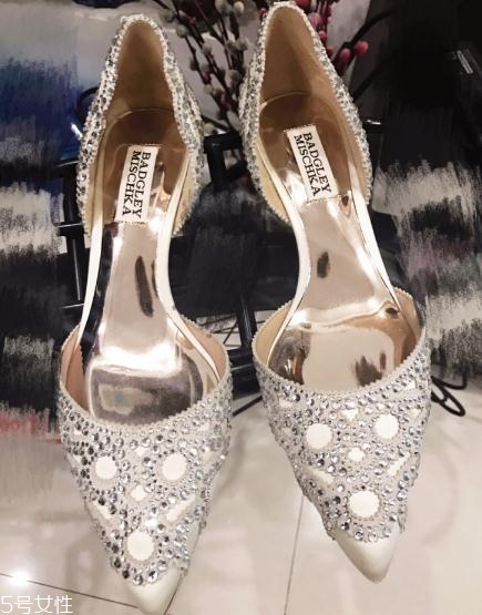 badgley mischka是哪個(gè)國(guó)家的牌子？超級(jí)貌美的小眾婚鞋
