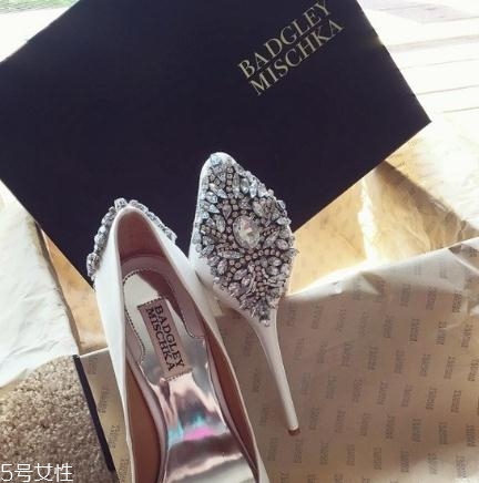 badgley mischka鞋子怎么樣？結婚選它就對了