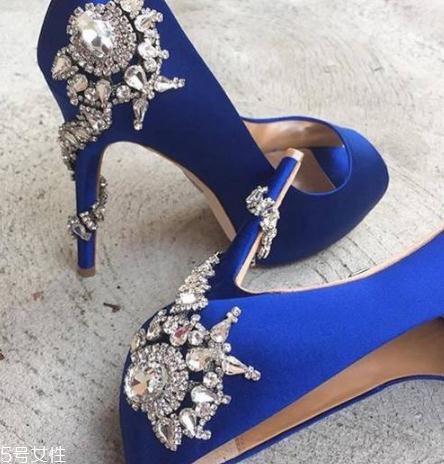 badgley mischka鞋子在哪買？美到挪不開眼的藝術(shù)品