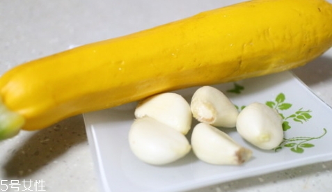 香蕉西葫蘆多少錢一斤？