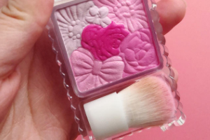 井田腮紅哪個(gè)色號(hào)最火？08果醬梅紅很受歡迎