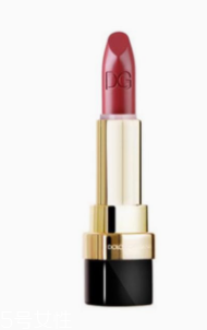 絲絨口紅和啞光哪個(gè)好？正式場(chǎng)合用啞光