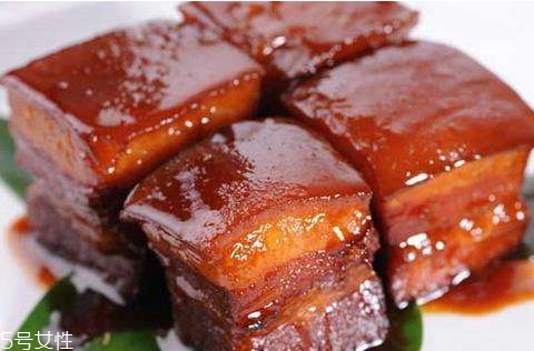 紅燒肉為什么會(huì)苦 可能是糖糊了 紅燒肉為什么會(huì)苦 可能是糖糊了