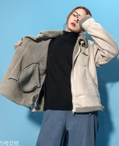 羊羔絨外套配什么褲子？讓你開春美個夠