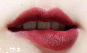 黑黃皮口紅顏色怎么選？首選玫瑰豆沙色