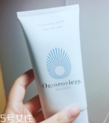 omorovicza薄荷潔面膏適合什么膚質(zhì)？干皮最適合