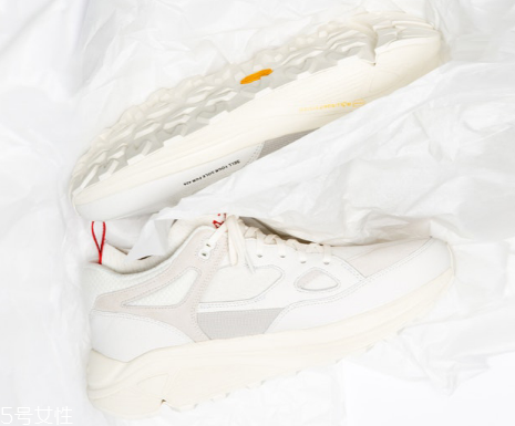 brandblack與424聯(lián)名老爹鞋怎么樣？當(dāng)下最受矚目的鞋型