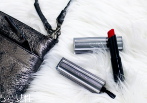 紀(jì)梵?？诩t哪個(gè)色號(hào)適合黃皮？禁忌之吻12號(hào)