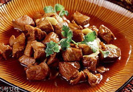 紅燒羊肉用什么部位最好 各個部位羊肉的吃法 紅燒羊肉用什么部位最好 各個部位羊肉的吃法