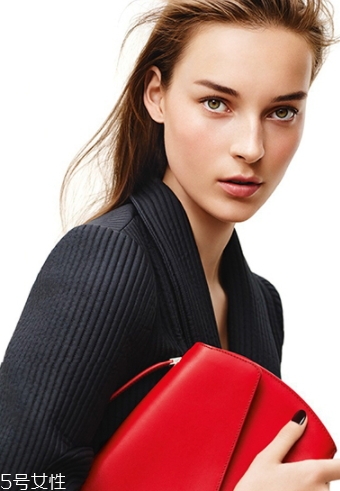 dior迪奧和阿瑪尼哪個更大牌？