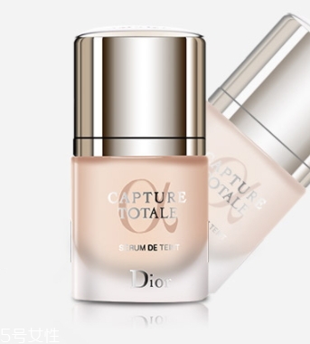 dior迪奧和雅詩蘭黛粉底液哪個好？