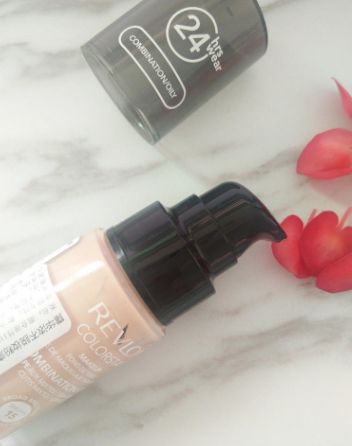 露華濃粉底液遮瑕效果好嗎？效果一般