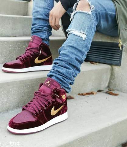 一雙運(yùn)動(dòng)鞋能穿多久？多備幾雙換著穿