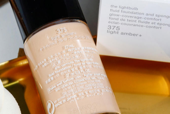 植村秀小燈泡粉底液遮瑕效果好嗎？遮瑕一般