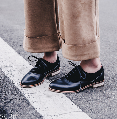 2022流行什么平底鞋？千萬不能錯過的流行爆款