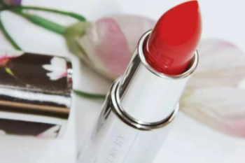 紀(jì)梵希小羊皮306是什么顏色？不挑皮的大紅色