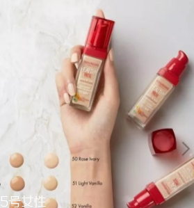 為什么粉底液會(huì)變暗沉？氧化成分過(guò)少