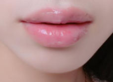 口紅掉了還需要卸妝嗎？一定要卸妝