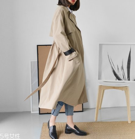 2022年流行風(fēng)衣有哪些款式？這幾款都是必備款