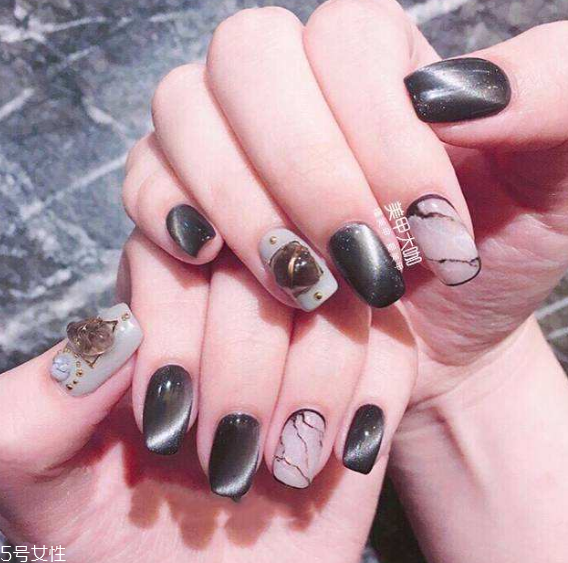 大理石美甲推薦 高級(jí)又有質(zhì)感 大理石美甲推薦 高級(jí)又有質(zhì)感