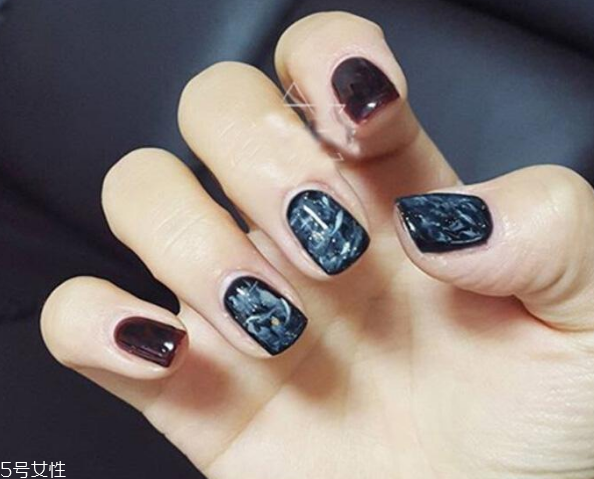 大理石美甲推薦 高級(jí)又有質(zhì)感 大理石美甲推薦 高級(jí)又有質(zhì)感