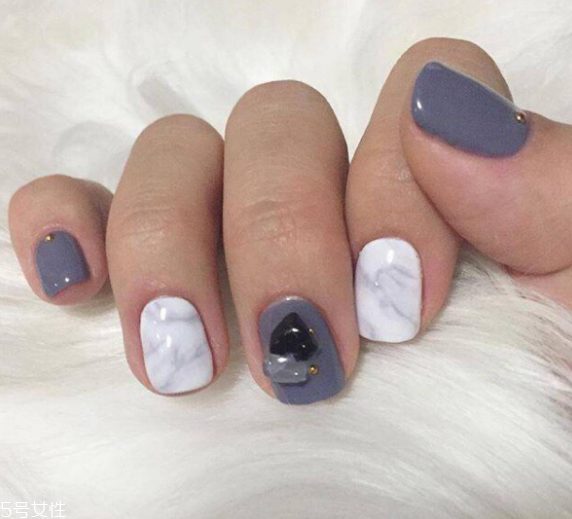 大理石美甲推薦 高級(jí)又有質(zhì)感 大理石美甲推薦 高級(jí)又有質(zhì)感